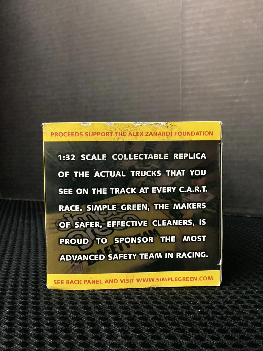 Simple Green Toyota Safety Team Truck 1:32 - Green & Yellow Pickup